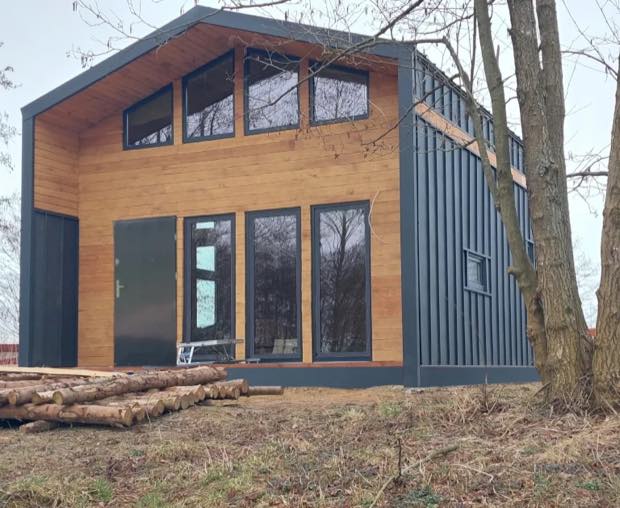 Wizualizacja: Barn 35 + 16 antresola przeszklona