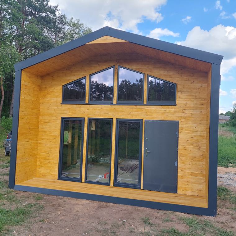 Wizualizacja: Barn 35 + 16 antresola przeszklona