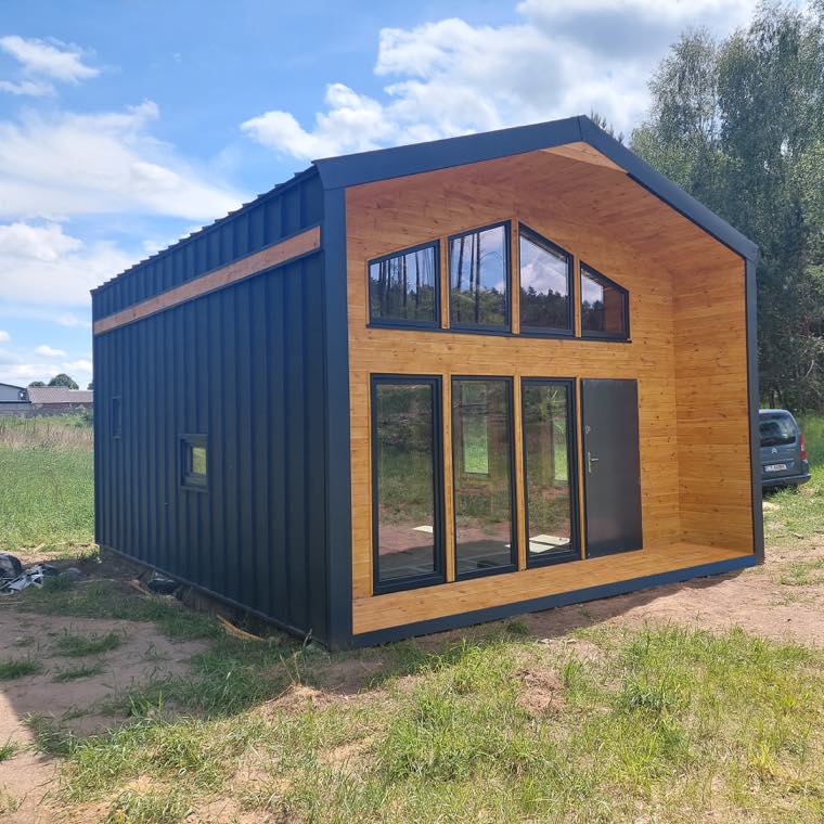 Wizualizacja: Barn 35 + 16 antresola przeszklona